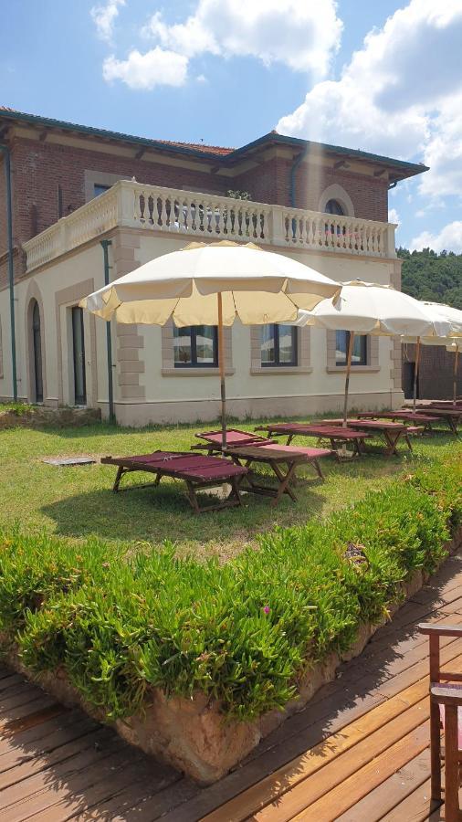 Cala Dei Mori Aparthotel Ливорно Екстериор снимка