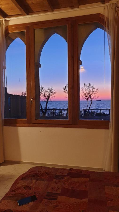 Cala Dei Mori Aparthotel Ливорно Екстериор снимка