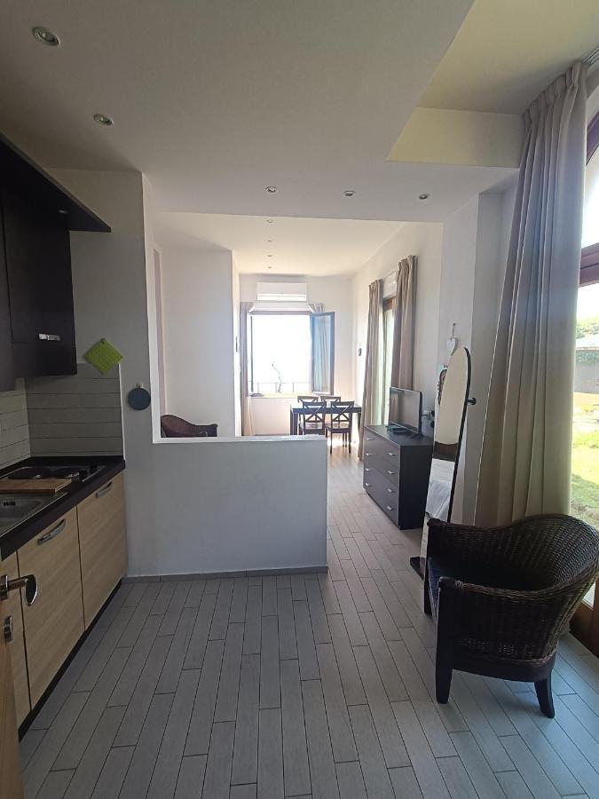 Cala Dei Mori Aparthotel Ливорно Екстериор снимка