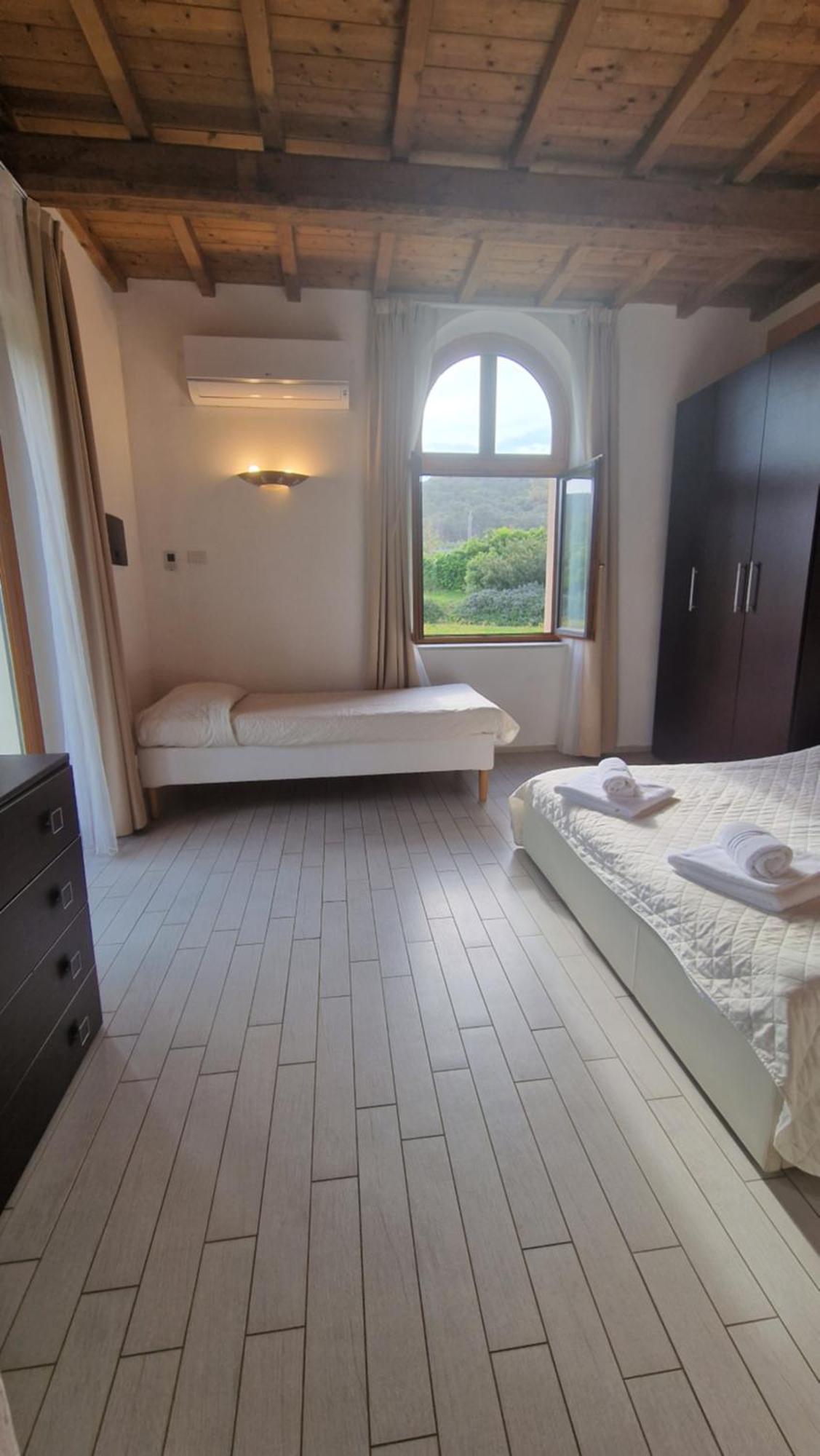 Cala Dei Mori Aparthotel Ливорно Екстериор снимка