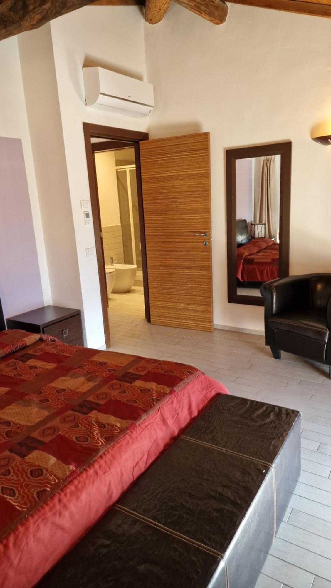 Cala Dei Mori Aparthotel Ливорно Екстериор снимка