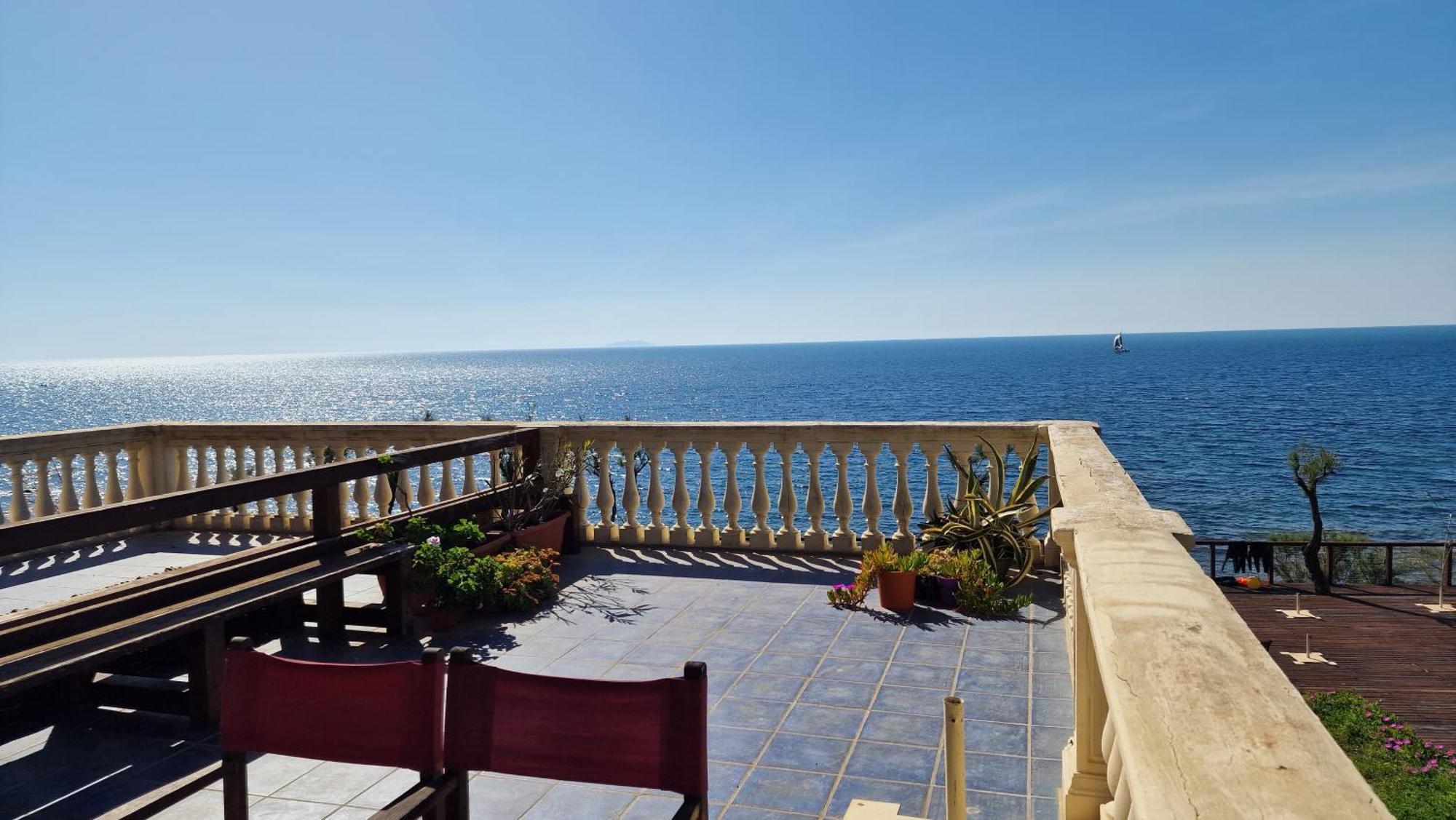 Cala Dei Mori Aparthotel Ливорно Екстериор снимка