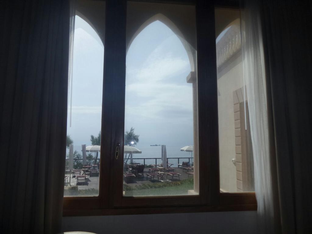 Cala Dei Mori Aparthotel Ливорно Екстериор снимка